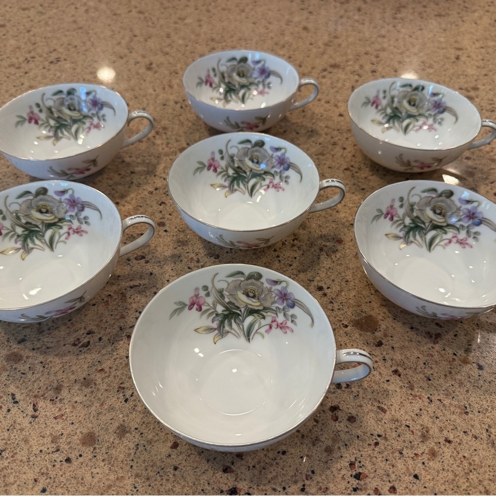 Set of 7 Wentworth Symphony Tea Cups